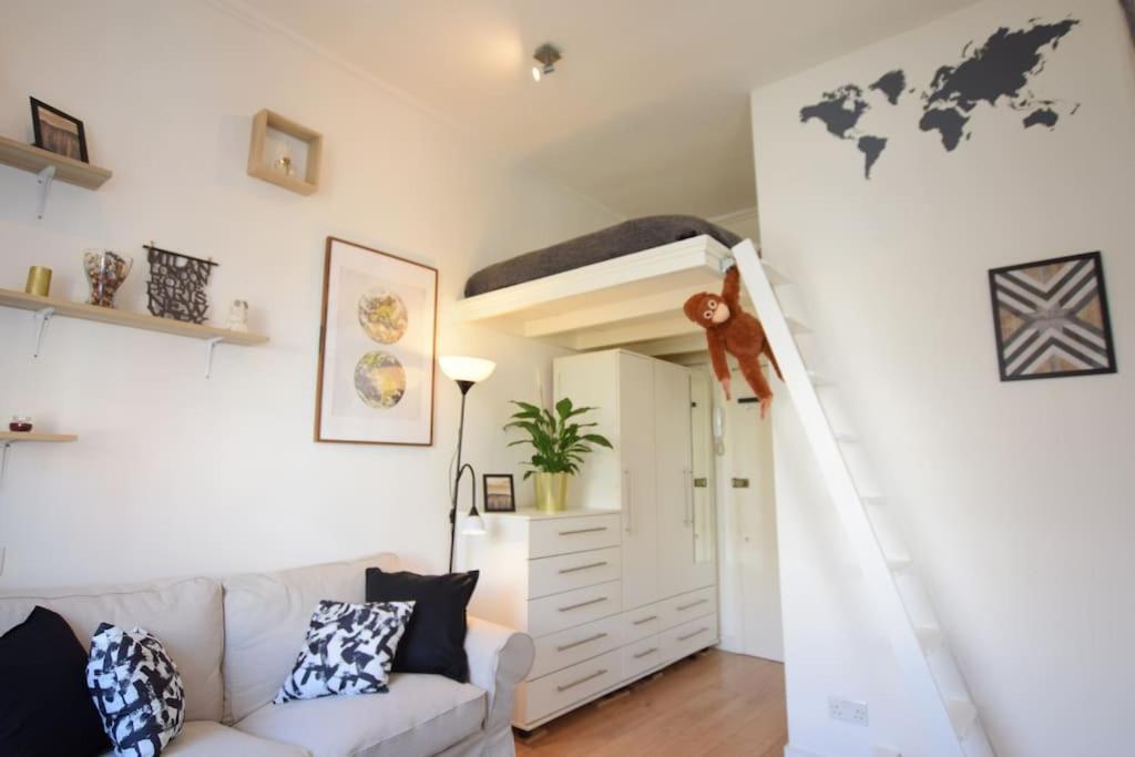 Apartament Stylish Studio Camden Londra