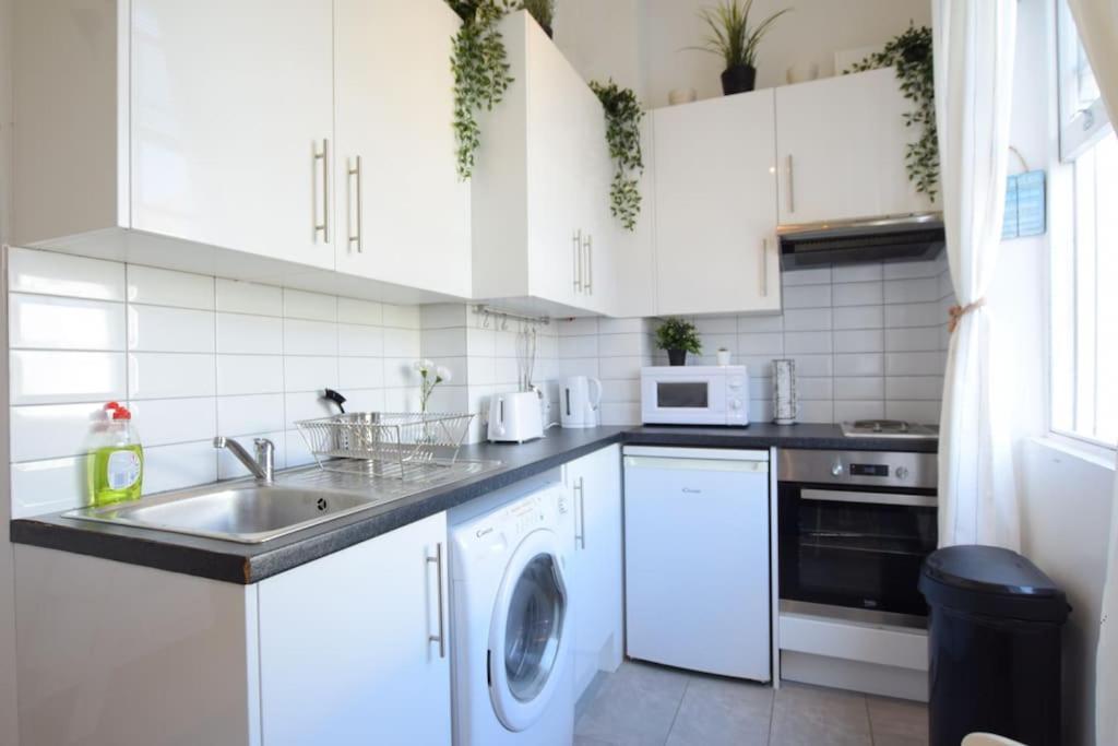 Stylish Studio Camden Apartament Londra